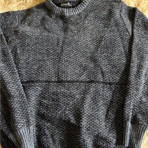 Whipper In  Black Blue Heather Detail Pullover Men's SZ M Sweater Perfect Cond.
